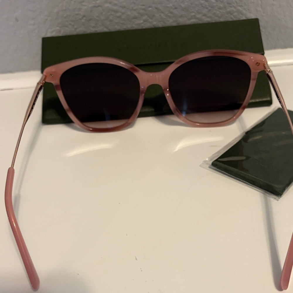 Longchamp Blush Sunglasses- Brand New! 🕶️☀️ - Picture 9 of 11